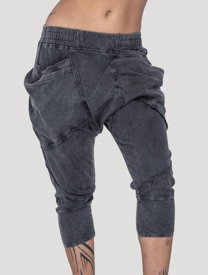 Twisted Grunge ¾ Pants In Washed Black