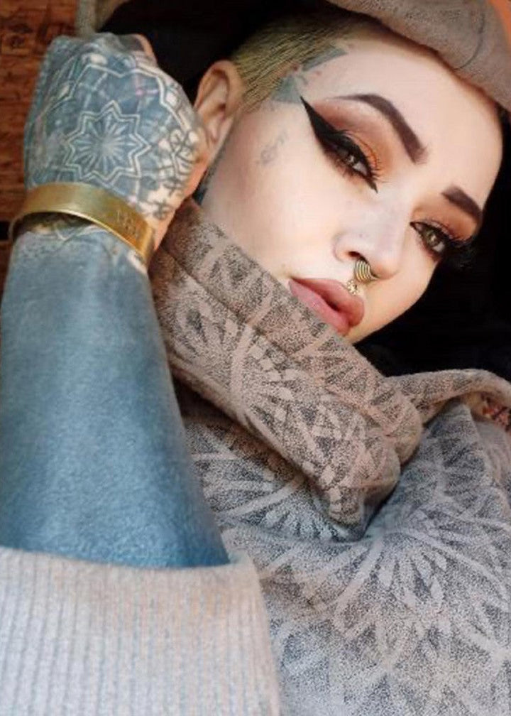 LOTUS Hood Sweat In Beige Mouline
