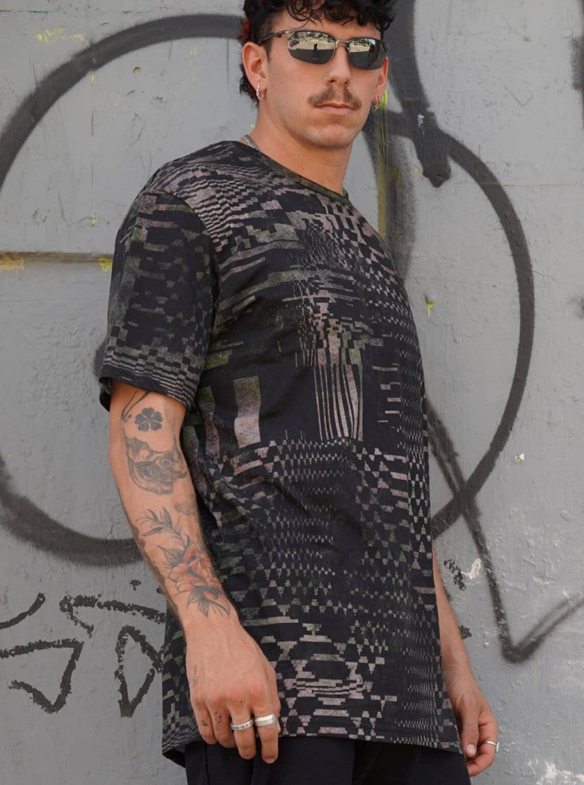 GLITCH GRID T-Shirt - Multi Dark
