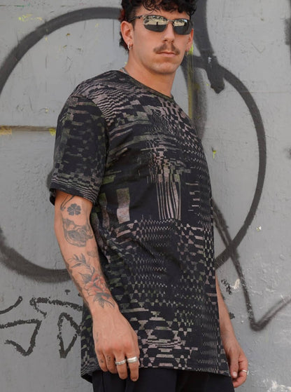 GLITCH GRID T-Shirt - Multi Dark