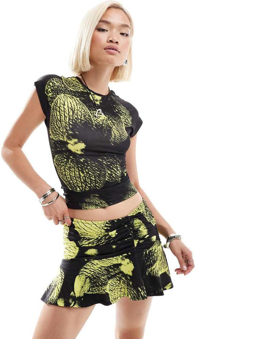 COLLUSION Flippy Micro Mini Skort In Bloom Print