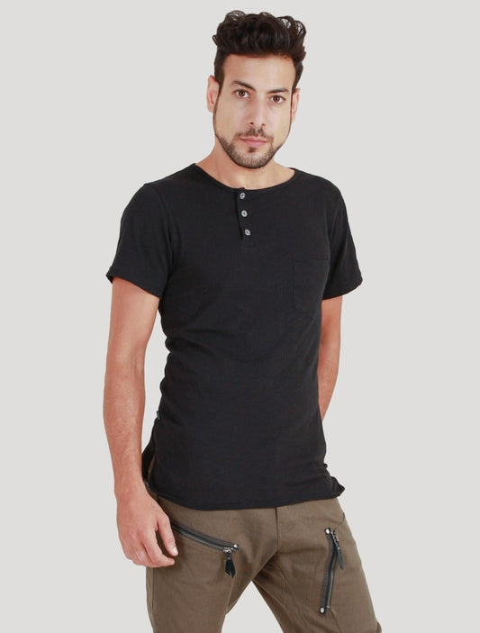ON  T-Shirt In Black