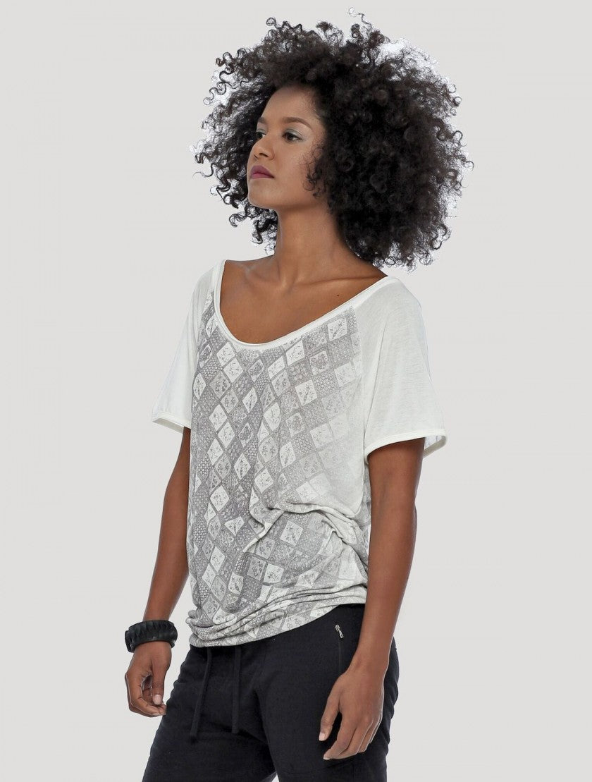 BATIK Top In Off-White