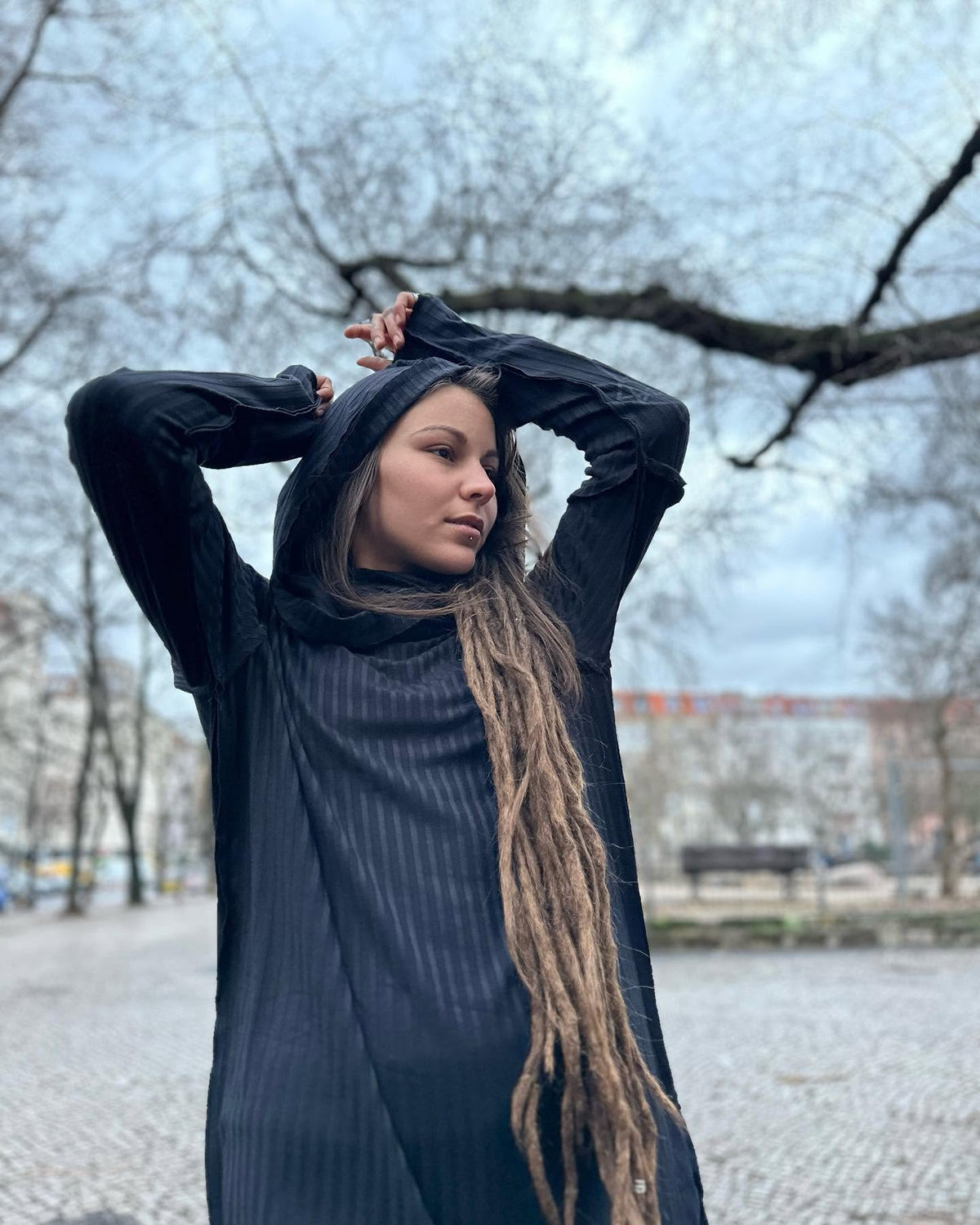 CATALIST WO Hooded Shirt In Black