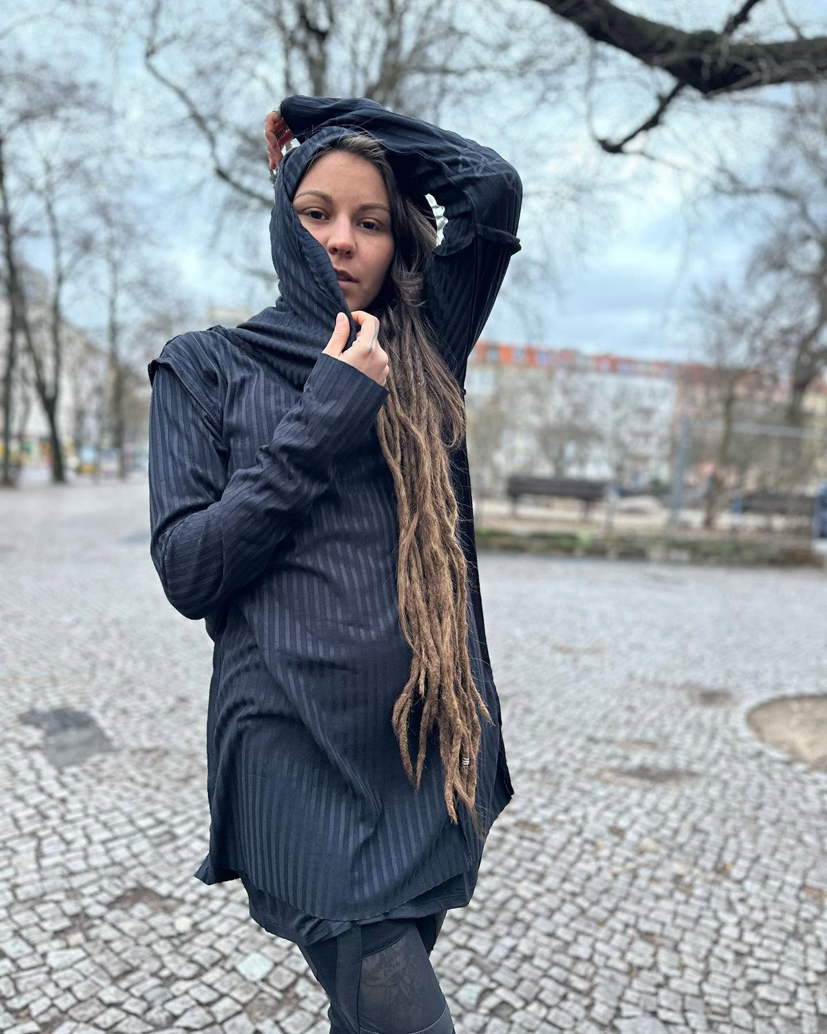 CATALIST WO Hooded Shirt In Black