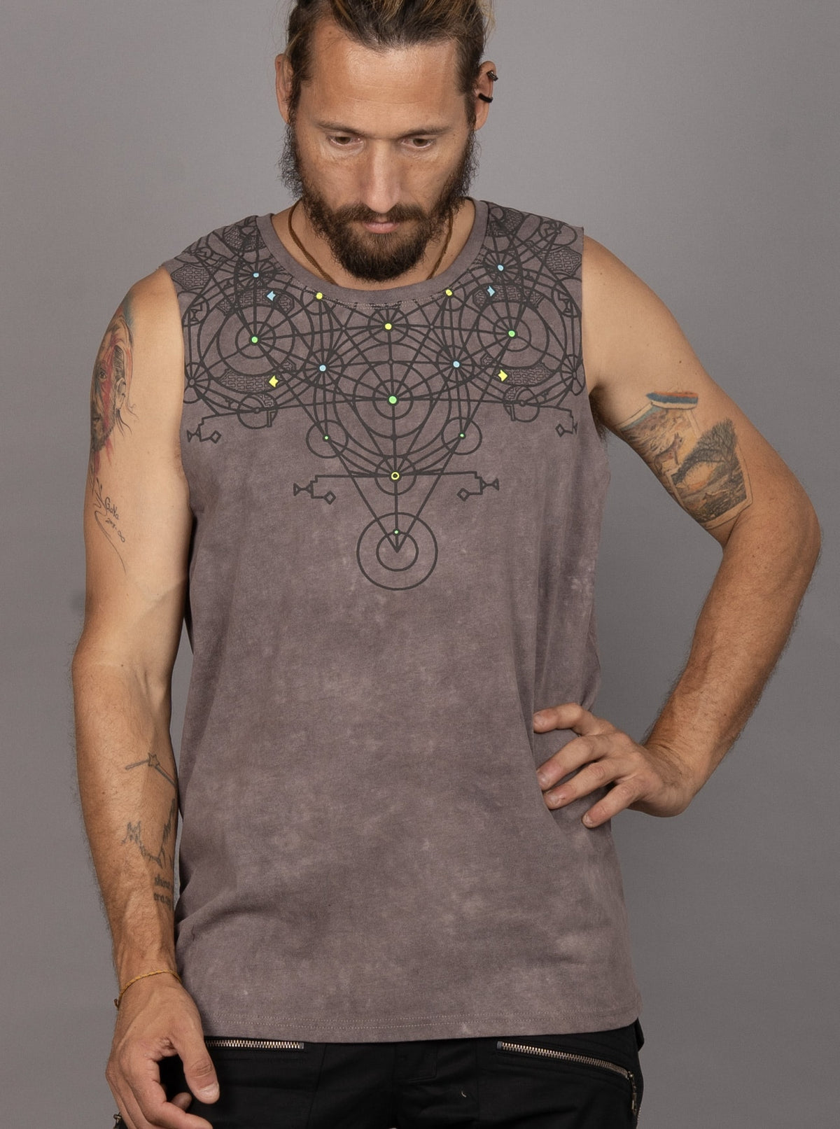 SHII Tank Top In Brown