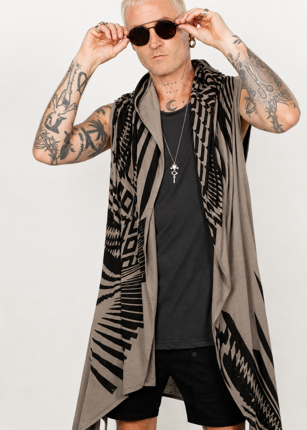 ATAR Unisex Kimono Vest In Moka