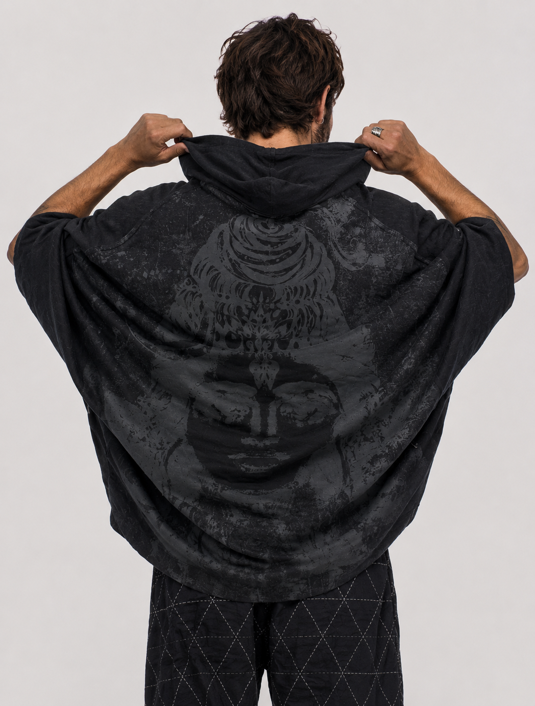 MAHA Unisex Kaftan In Black