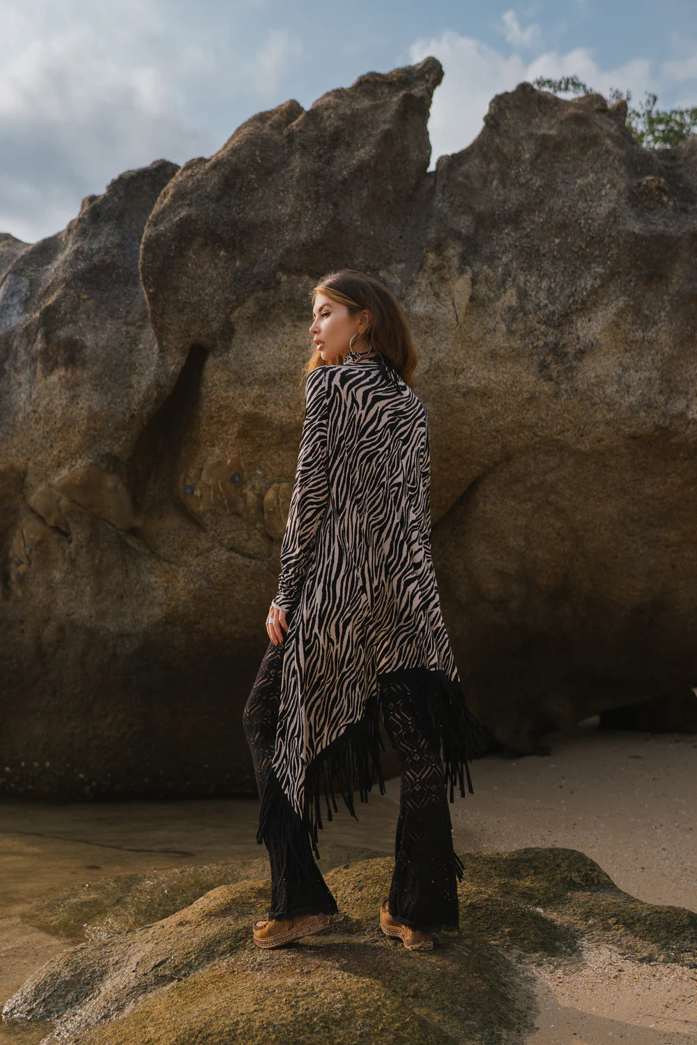 Suede Black and White Print Cardigan Decorated with Fringe