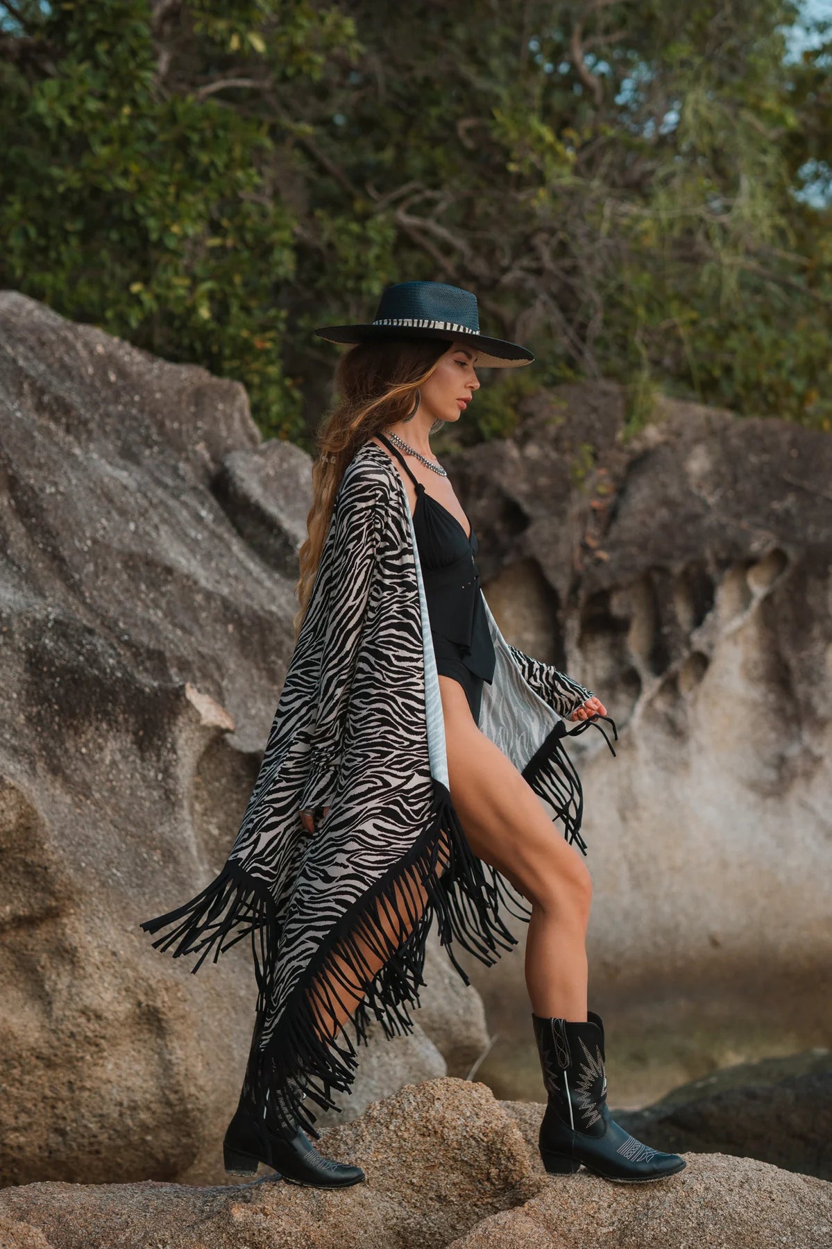 Suede Black and White Print Cardigan Decorated with Fringe