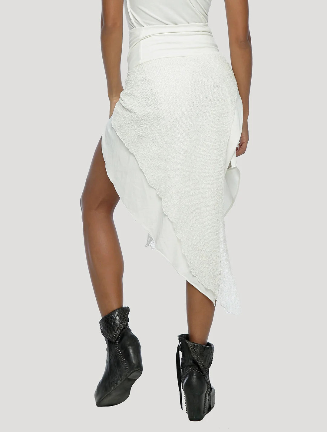 EVO RMX Skirt In Off - White