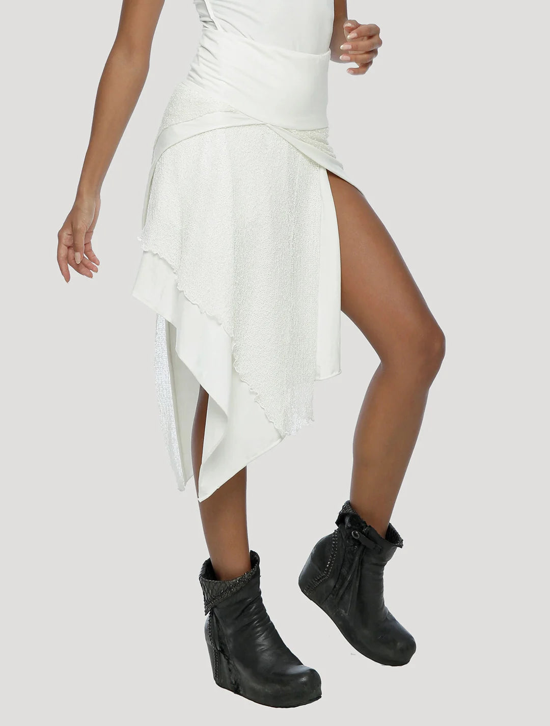 EVO RMX Skirt In Off - White