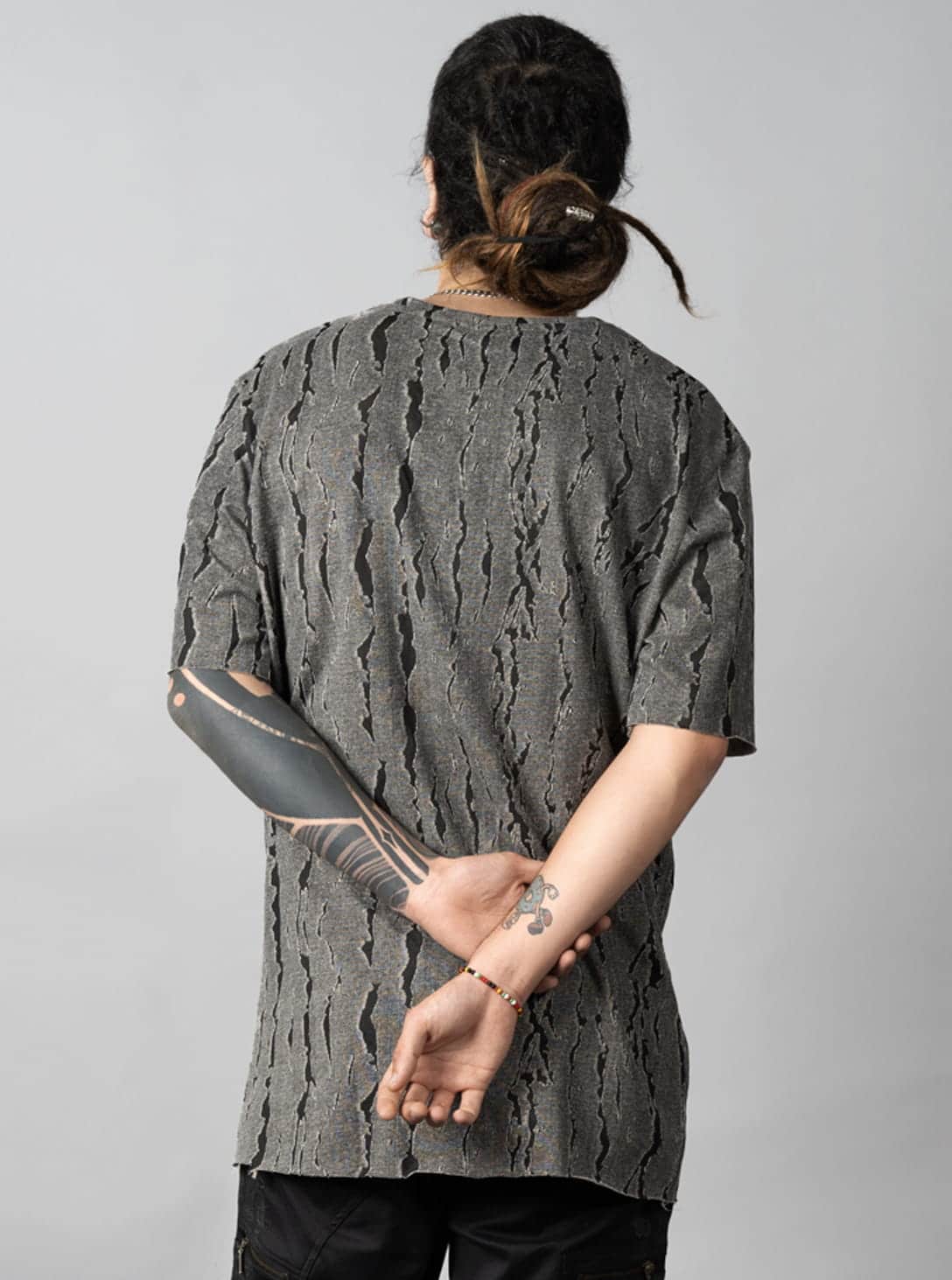 SAKAY BOTANICAL T-Shirt In Grey Shadow