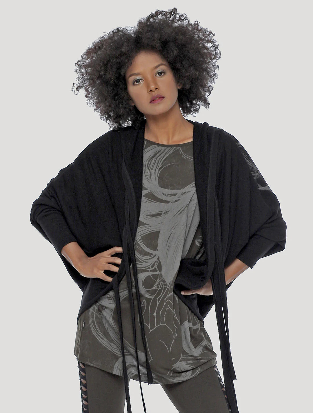 GEISHA UNISEX Hooded KIMONO In Black