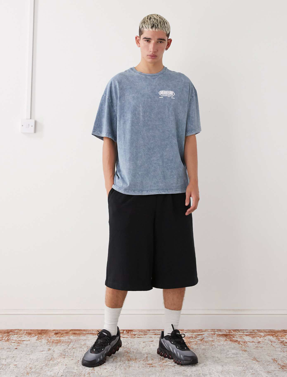 Vertere Berlin Energy Oversized T-Shirt In Washed Grey With Back Print