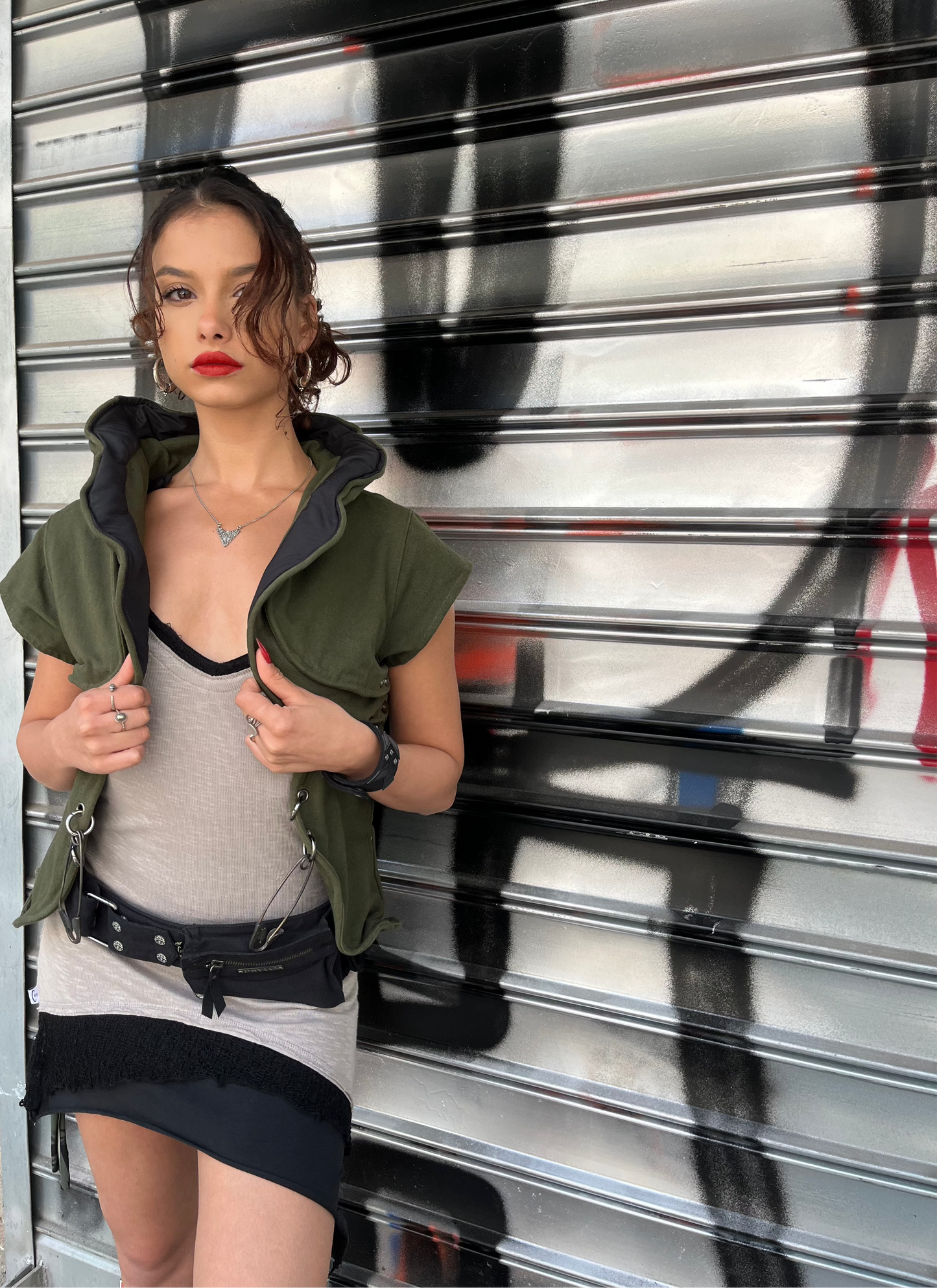METAL Vest In Olive