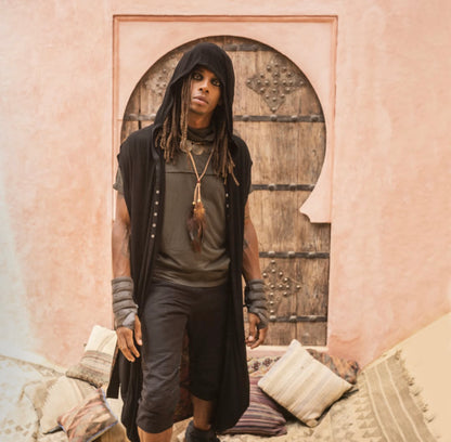 IMMA Hooded Kaftan In Black/Red