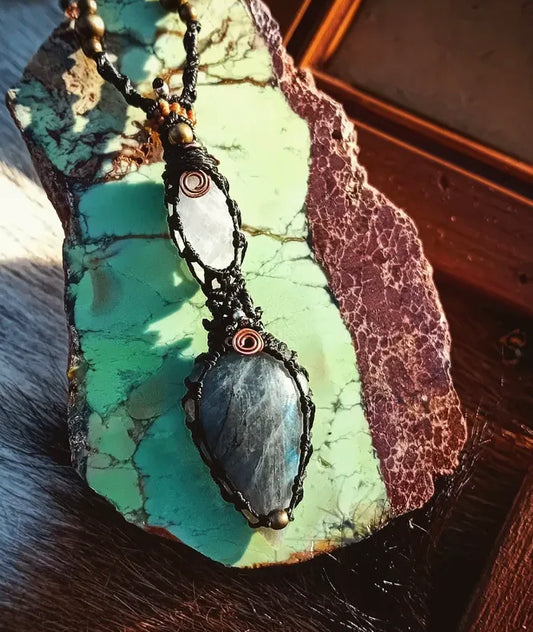Moon & Shadow Talisman – Rainbow Moonstone & Labradorite