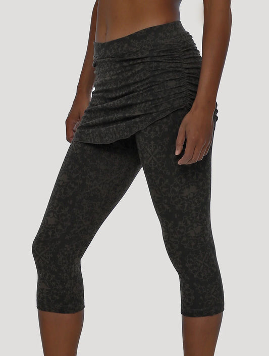 ISIS The Goddess Capri Skirted Leggings Pants In Black