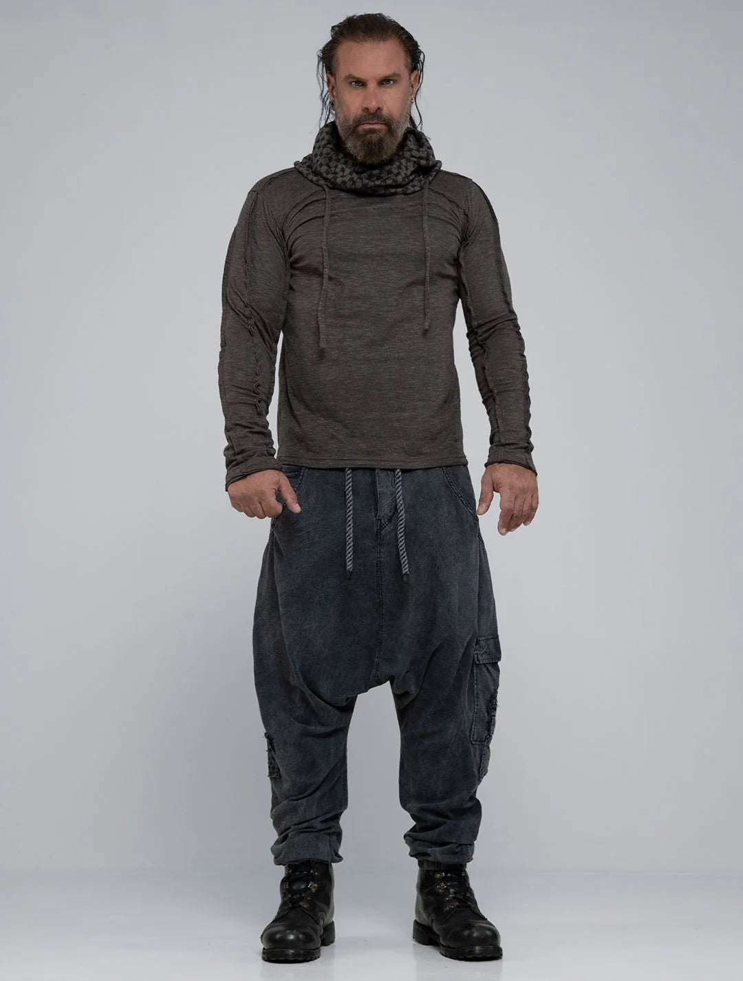 KAFIYA Hooded Sweater In Charocal