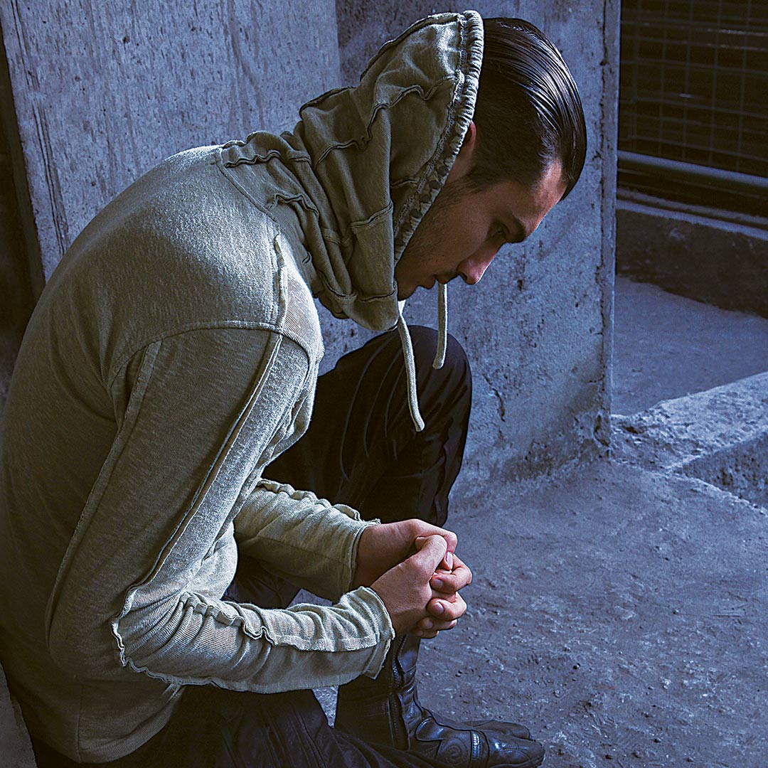 KAFIYA Hooded Jumper In Cement