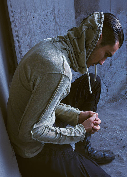 KAFIYA Hooded Sweater In Cement