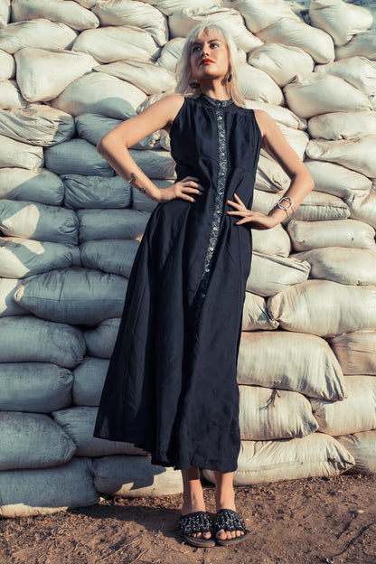 JULIETA Maxi Dress In Black