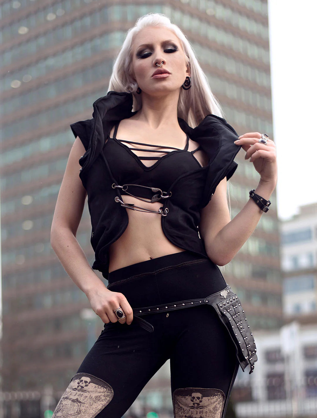 METAL Vest In Black