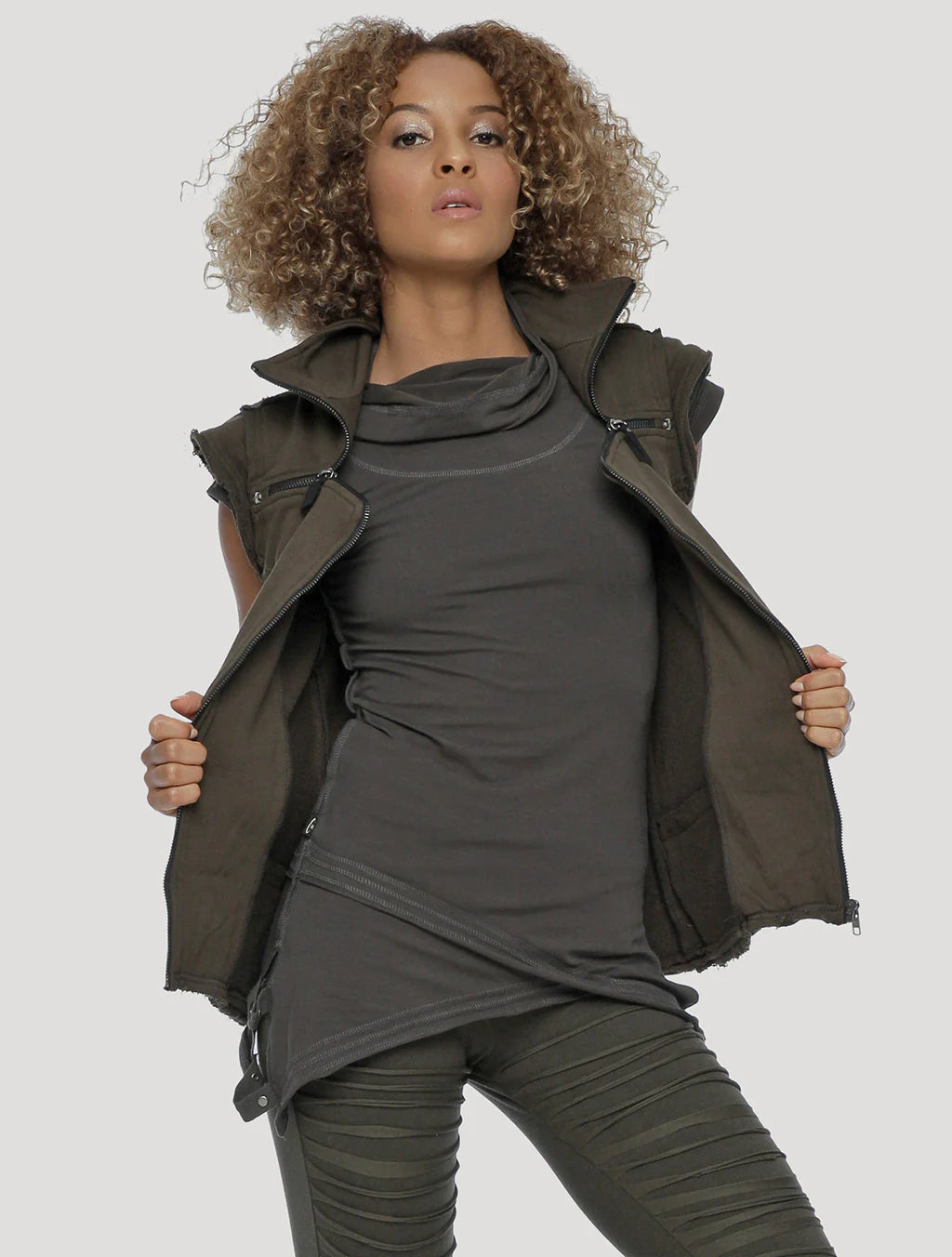 MISSI Vest In Olive