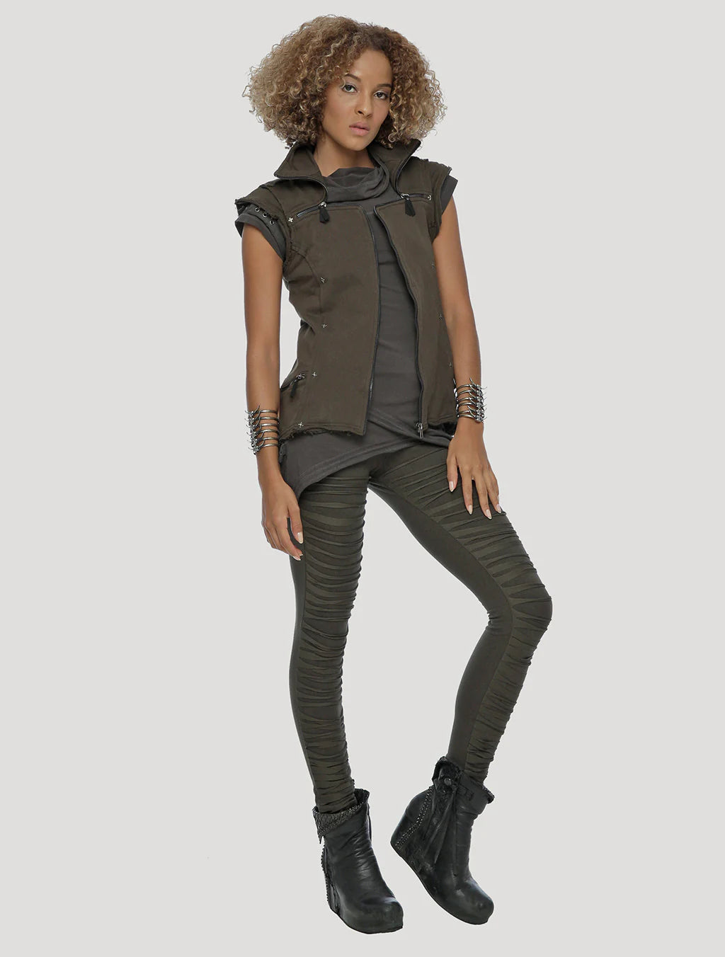 MISSI Vest In Olive