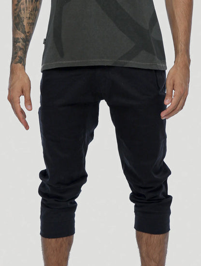 NJORD 3/4 Shorts In Black