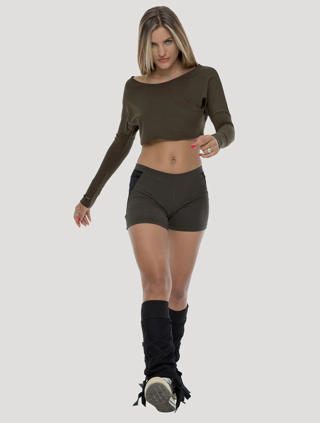 REVOL Long Sleeves Crop Top In Olive