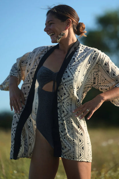BW Print Short Kimono