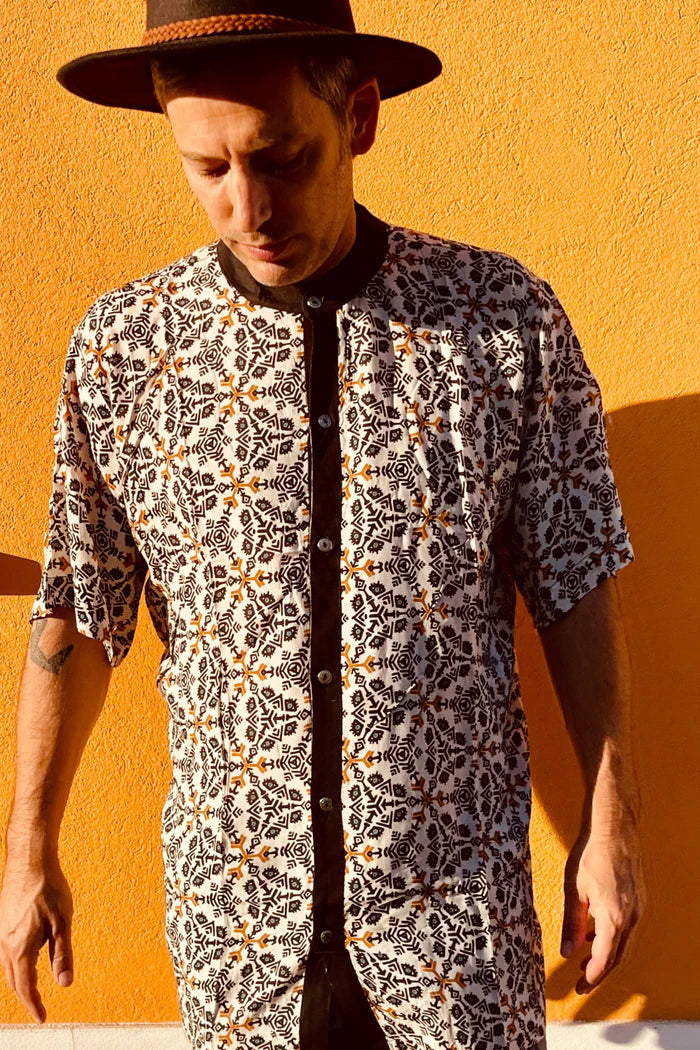 WHITE FALUJA Print Button Short Sleeve Shirt