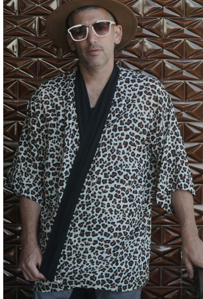 UNISEX LEOPARD Short Kimono
