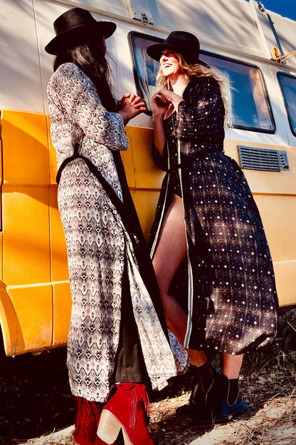 FIREWORKS UNISEX LONG KIMONO