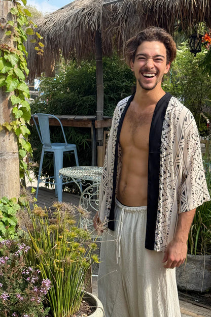 BW Print Short Kimono