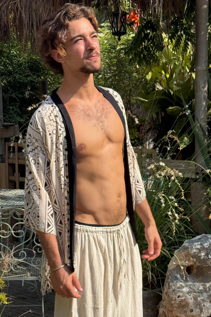 BW Print Short Kimono