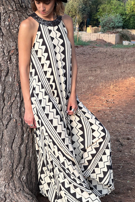 NINA Maxi Dress In Black & White Print