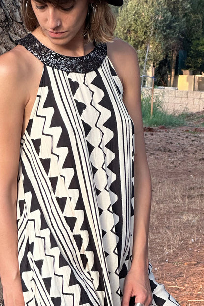 NINA Maxi Dress In Black & White Print