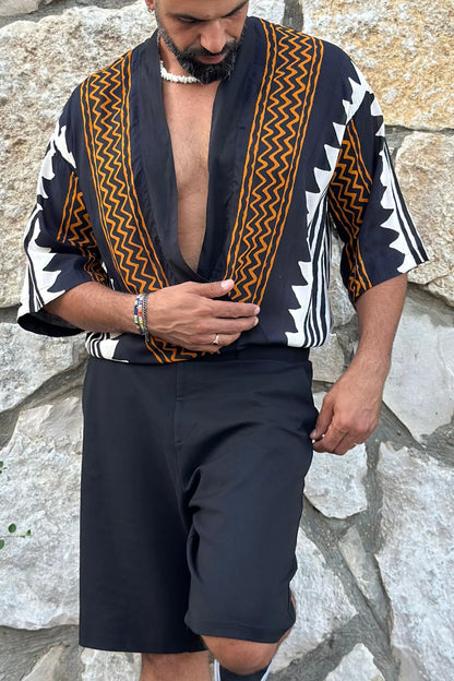 DARK TRIBAL PRINT Short Kimono