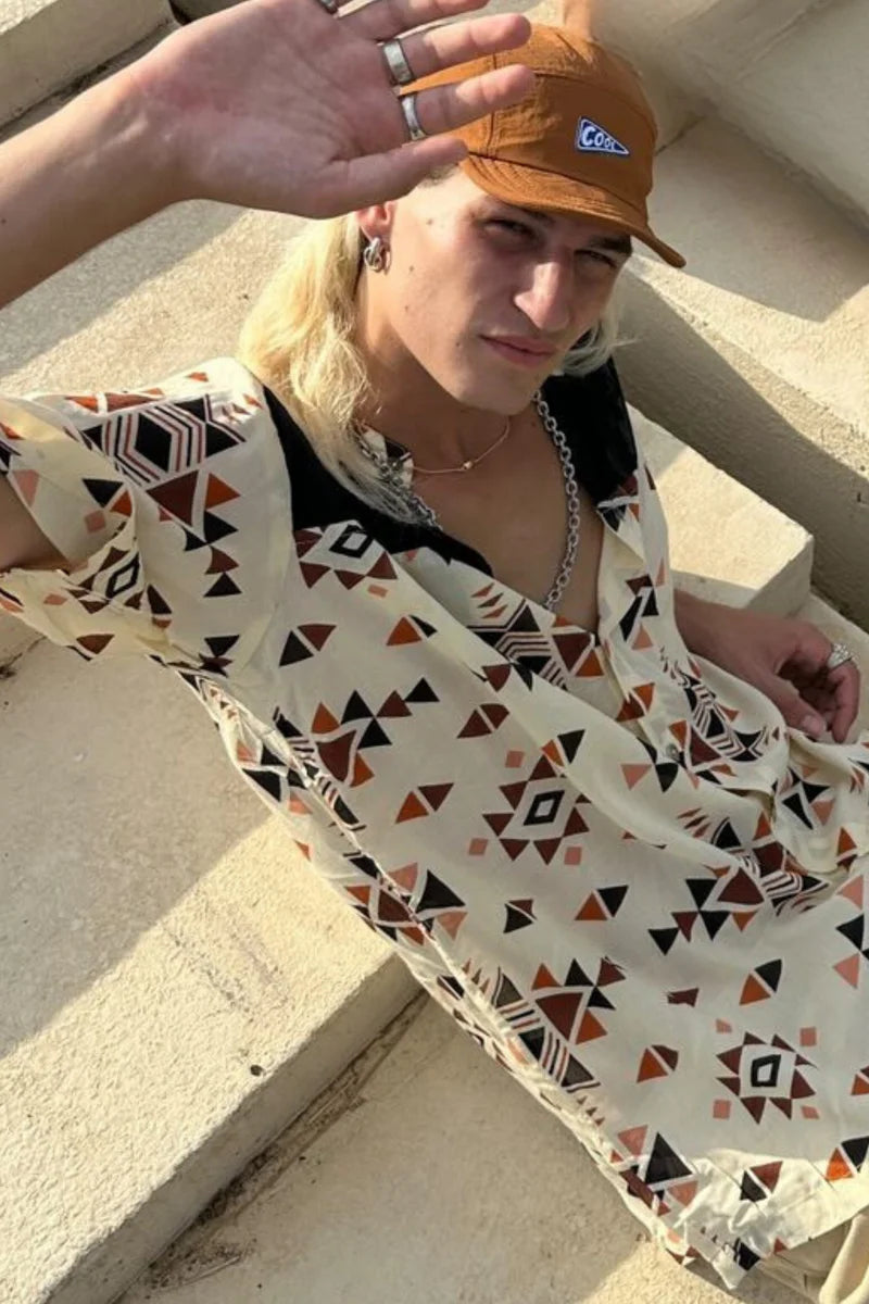 BUTTON UNISEX TUNIC IN TRIANGLE PRINT