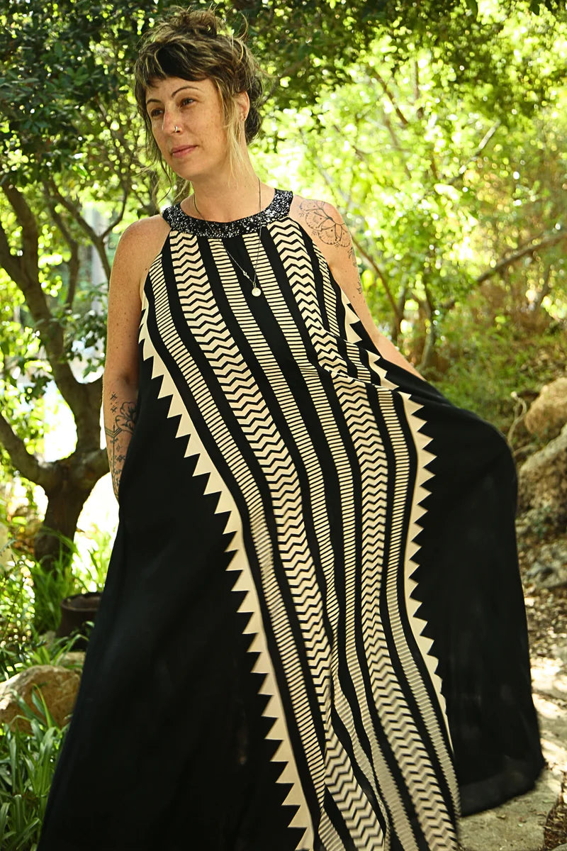 NINA Maxi Dress In Tribal print