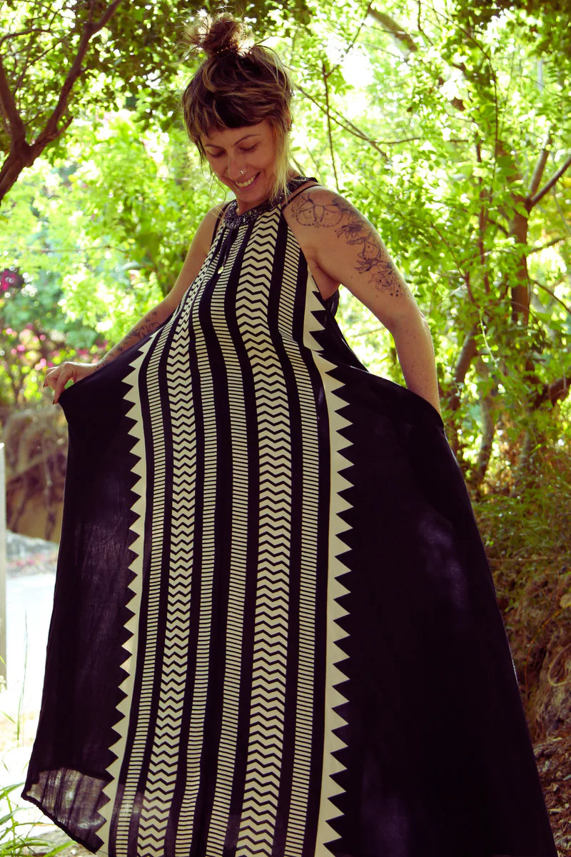 NINA Maxi Dress In Tribal print