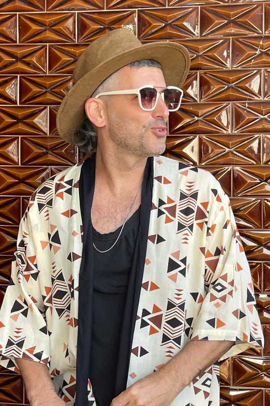 TRIANGLE Print UNISEX Short Kimono