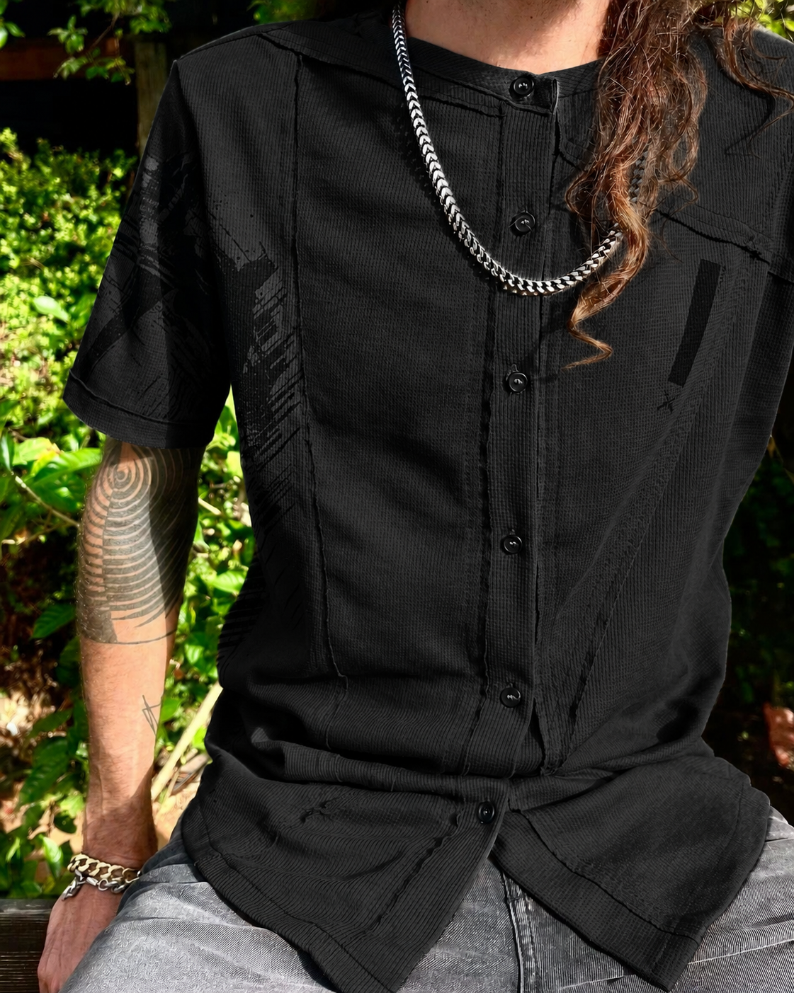 UNEVEN T-Shirt In Black