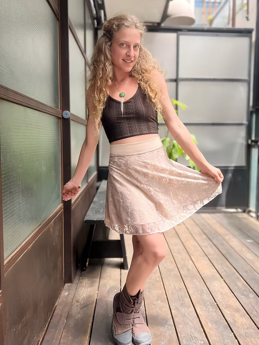 POLLY Skirt – Beige Leaf Lace