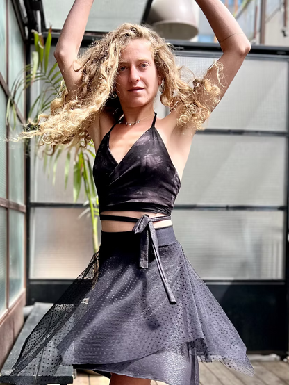 NALA Wrap Top – Black Tie-Dye