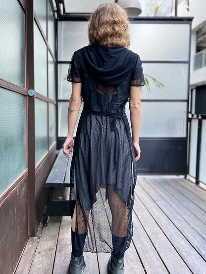 VENUS Black Leaf Lace Long Top