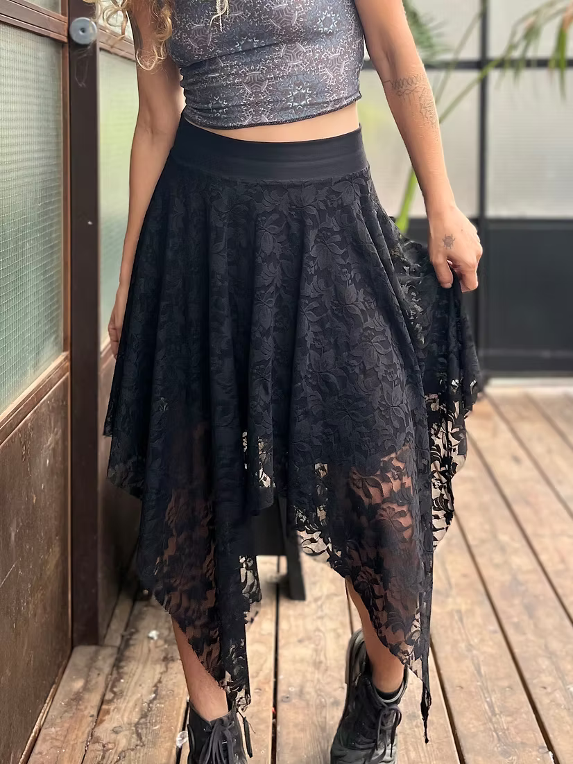 DREAM Skirt – Black Leaf Lace